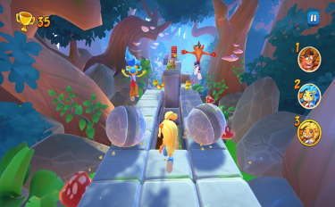 screenshoot for Crash Bandicoot: On the Run!