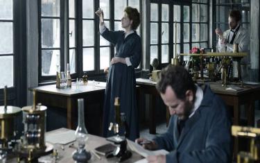 screenshoot for Marie Curie: The Courage of Knowledge